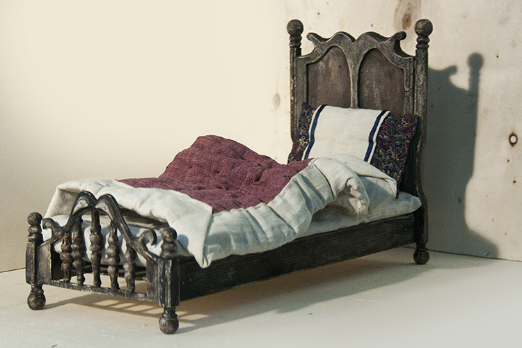 Siyavosh's Bed with Flexible Pillow and Eiderdown